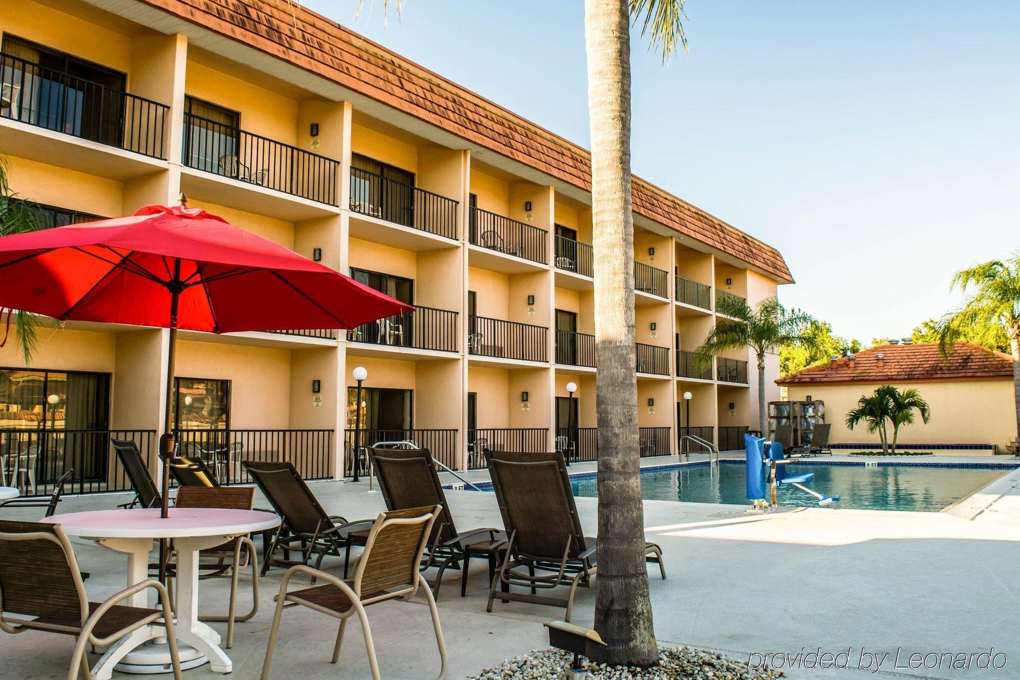 Baymont By Wyndham Bonita Springs Hotell Eksteriør bilde