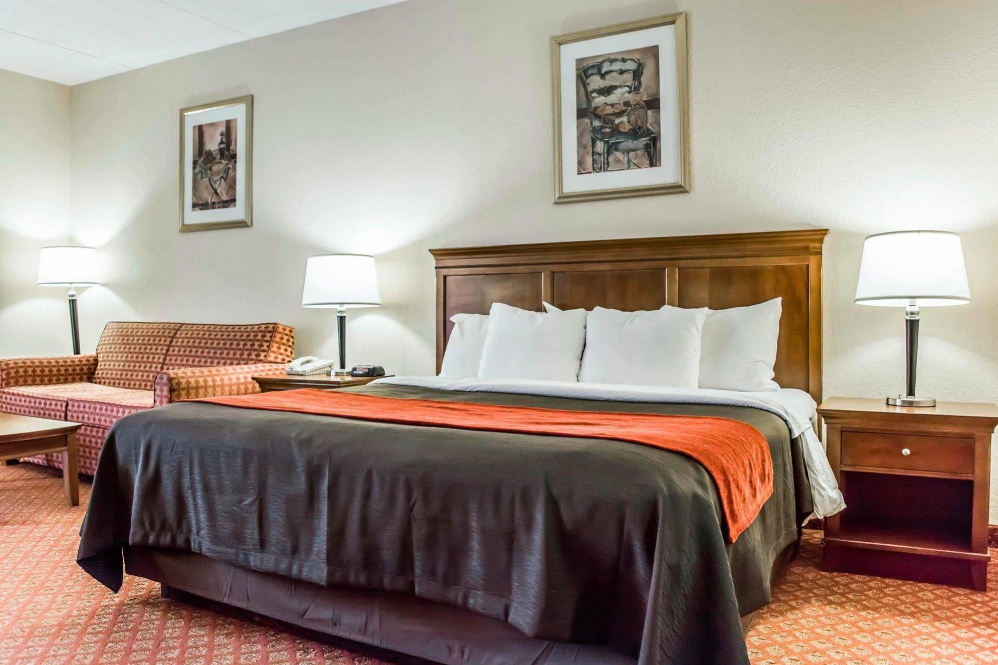 Baymont By Wyndham Bonita Springs Hotell Eksteriør bilde