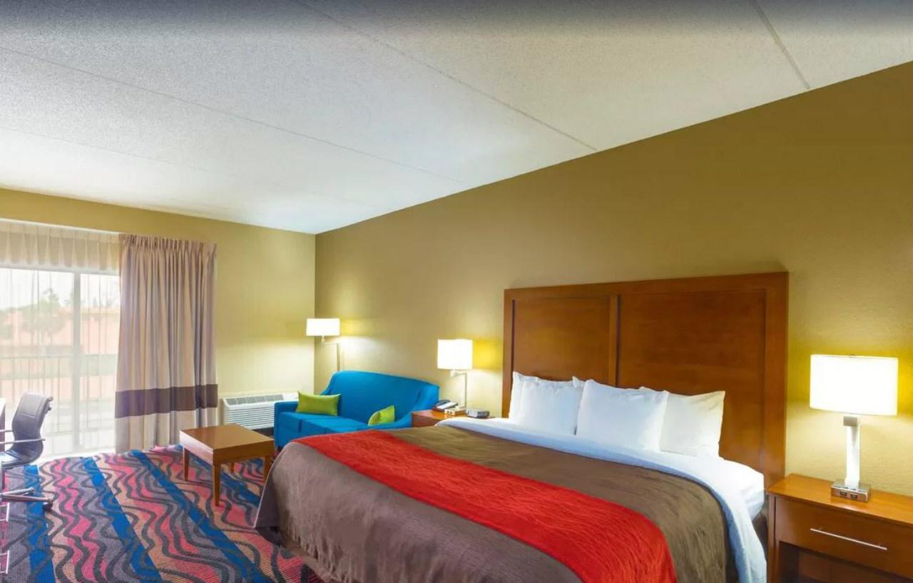 Baymont By Wyndham Bonita Springs Hotell Eksteriør bilde